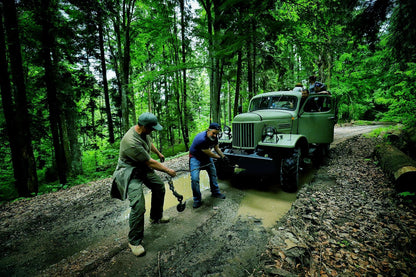 Experiență Off-Road cu Vehicule Istorice Băile Tușnad